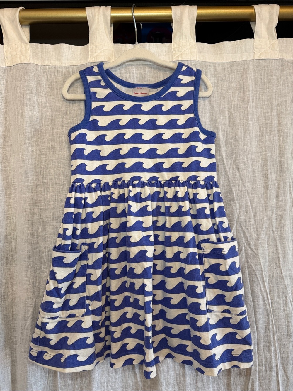 Hanna Andersson Blue and White Wave-Print Sleeveless Dress with pockets